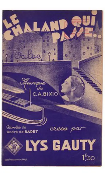 The barge passing by